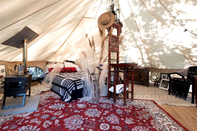 Tipis (Woodridge, New York, United States of America)