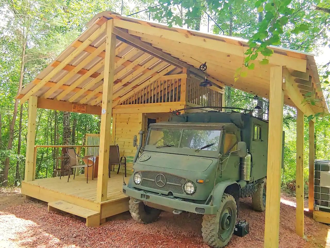 Off-Grid and Pet-Friendly Rental for Glamping in Alabama