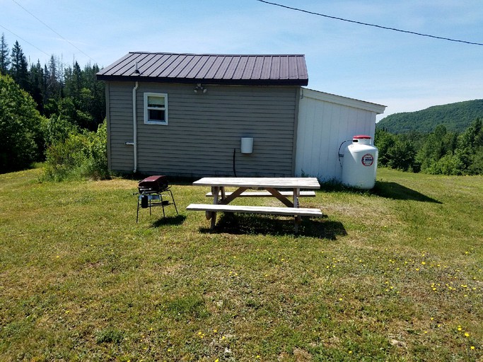 Cabins (Stewartstown, New Hampshire, United States of America)