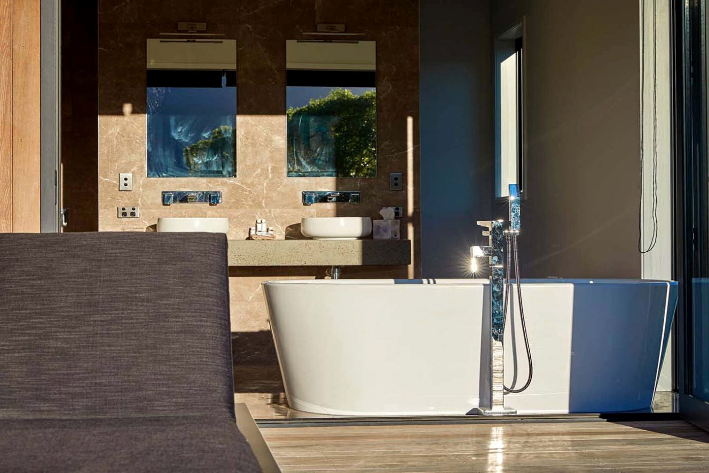 Luxury Hapuku Accommodation for the Ultimate Romantic Getaway, South Island