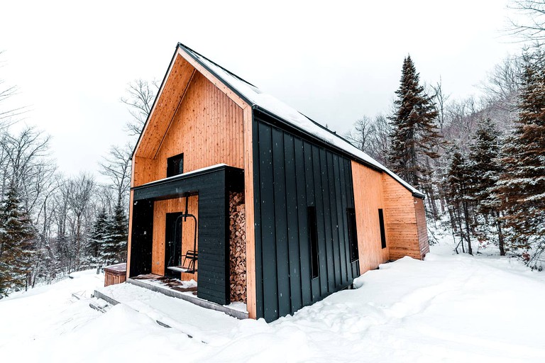 Cabins (Petite-Rivière-Saint-François, Quebec, Canada)