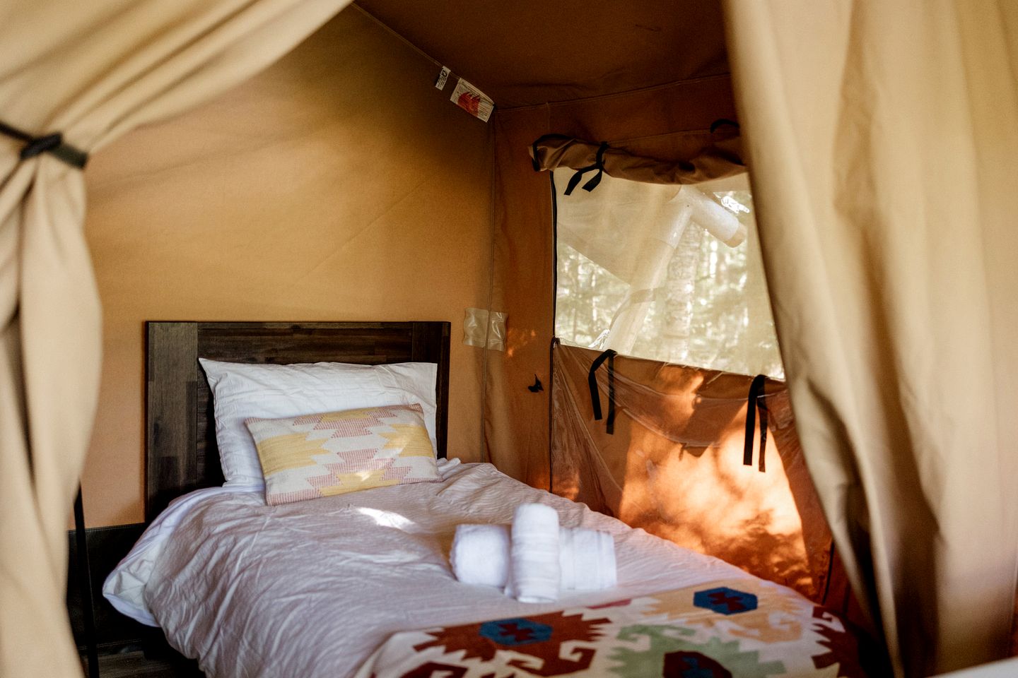 Charming Safari Tent with Sauna and Fire Pit in North Woodstock, New Hampshire