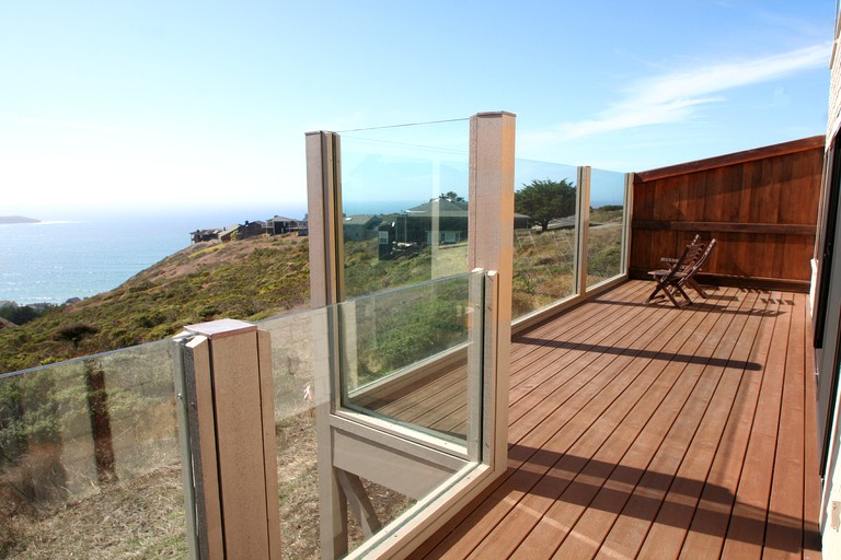 Beach Houses (Dillon Beach, California, United States)