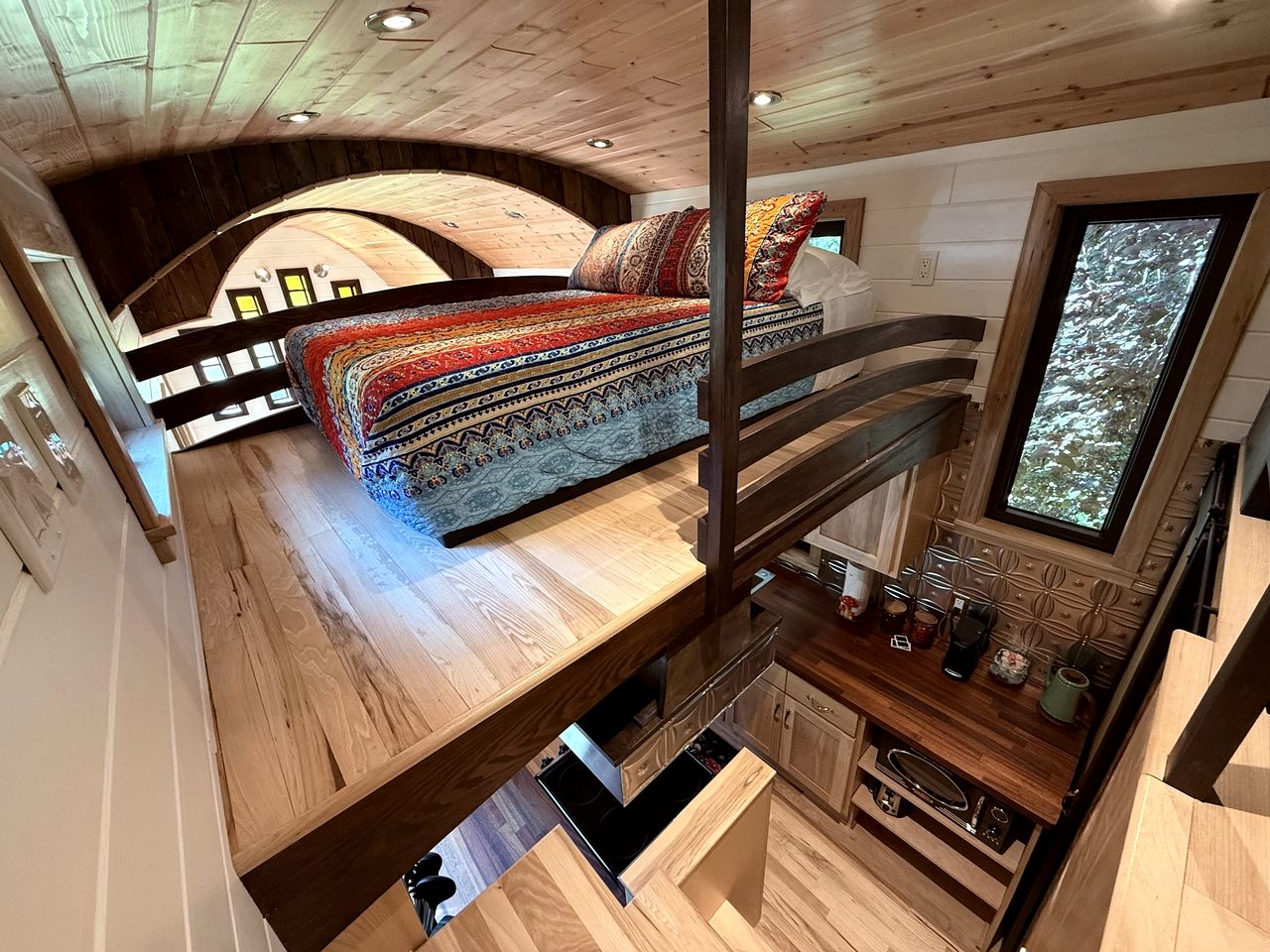 Magical Riverside Cabin Haven Near Umpqua River, Oregon