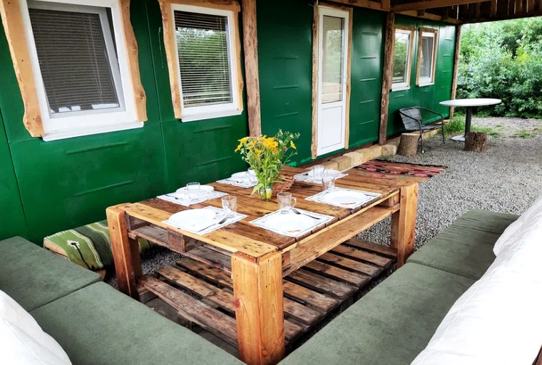 Cabins (Novi Bezradychi, Kyiv, Ukraine)