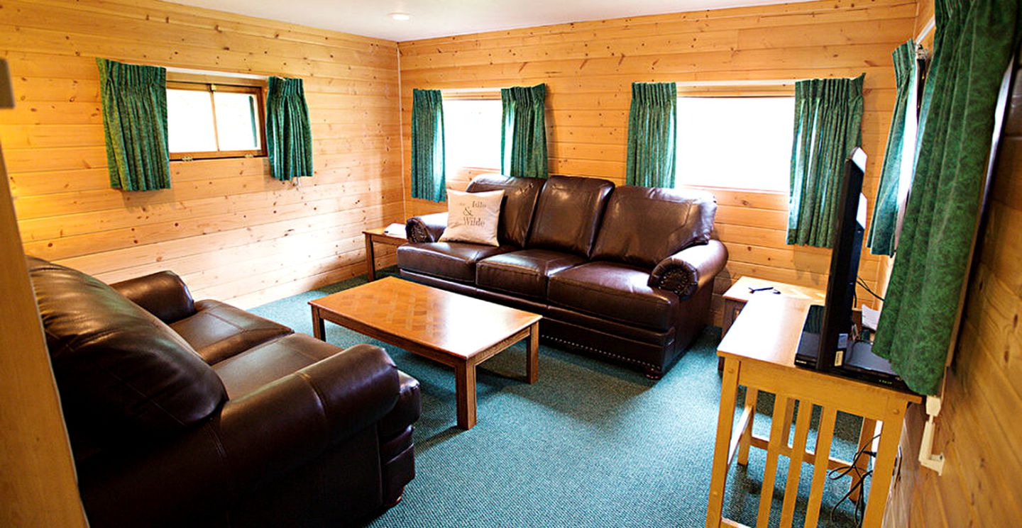 Comfortable Estes Park Vacation Getaway for Groups