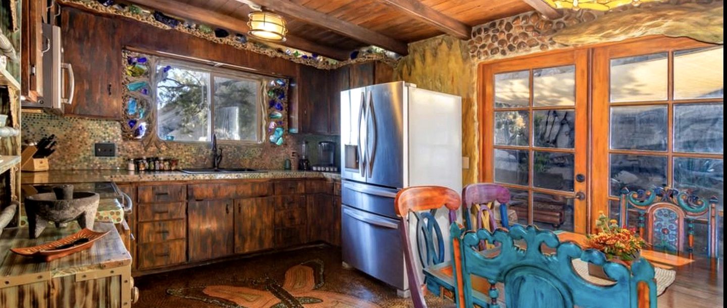 Impressive Retreat with a Private Pool and Hot Tub for a Joshua Tree Getaway