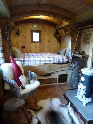 Cabins (Invergarry, Scotland, United Kingdom)