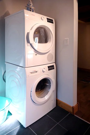 Domes (Nelson, British Columbia, Canada)