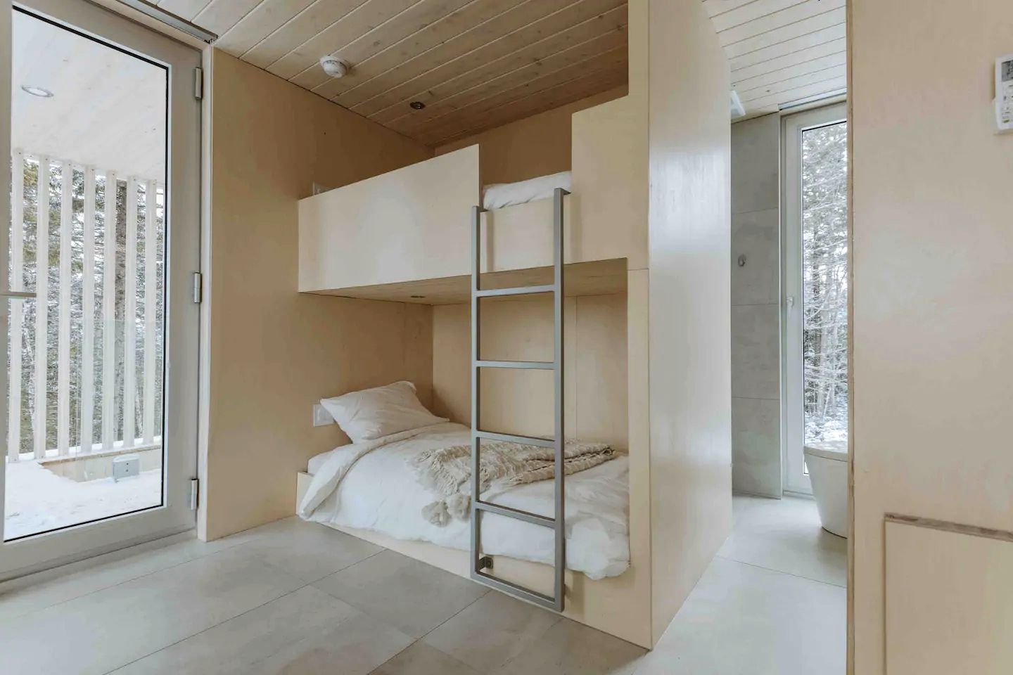 MICA - Panoramic View and Spa near Quebec City