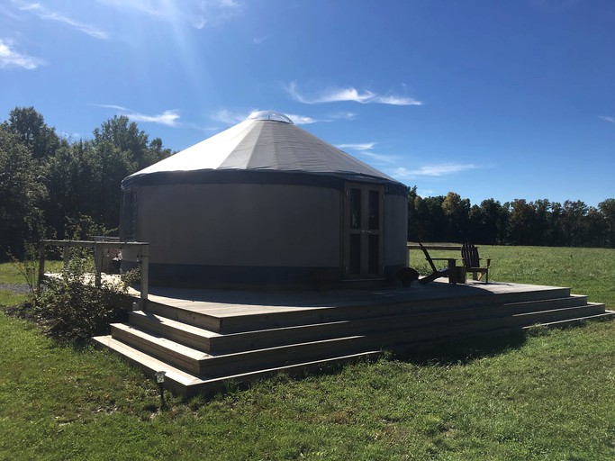 Yurt rental for glamping in New York State