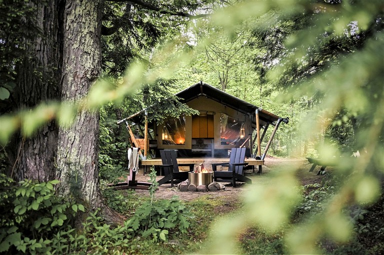 Delightful Safari Tent with Fire Pit and Sauna in North Woodstock, New Hampshire