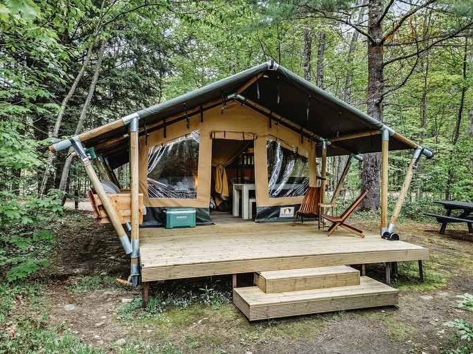 Safari Tents (United States of America, North Woodstock, New Hampshire)