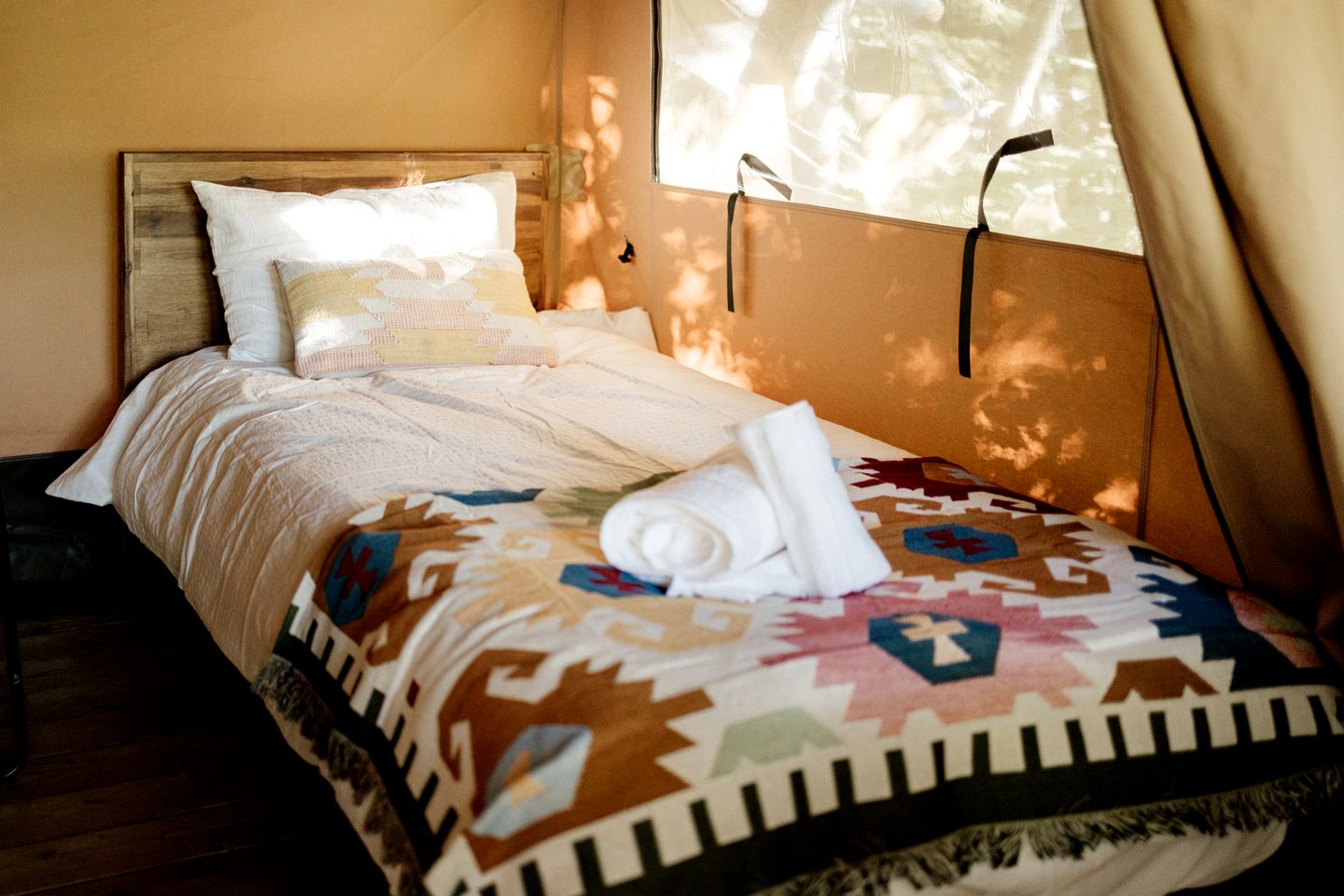 Delightful Safari Tent with Fire Pit and Sauna in North Woodstock, New Hampshire