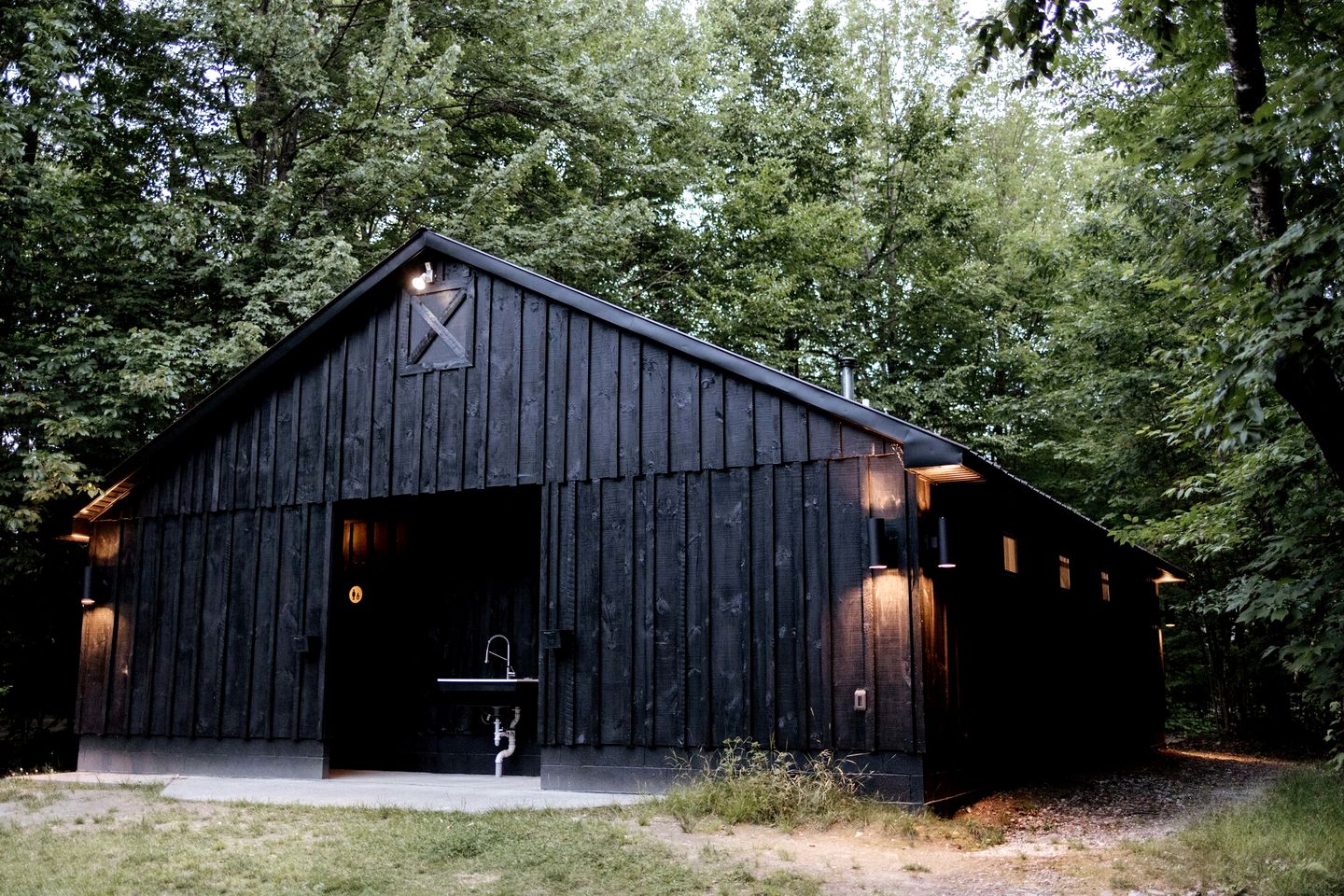 Delightful Safari Tent with Fire Pit and Sauna in North Woodstock, New Hampshire