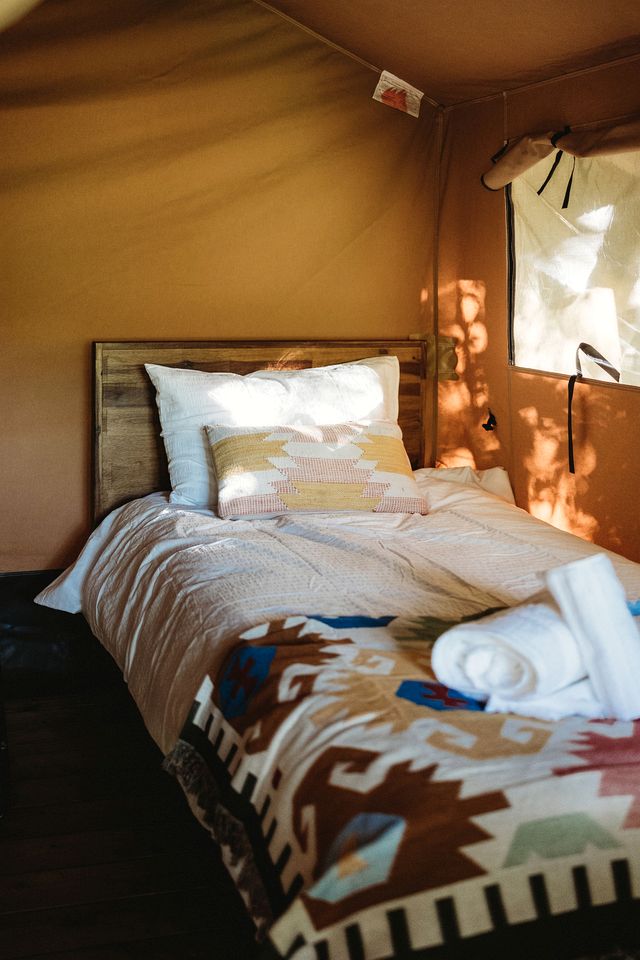 Delightful Safari Tent with Fire Pit and Sauna in North Woodstock, New Hampshire