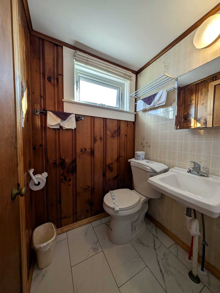 Oceanfront Sanctuary with Elevated Coastal Comfort in North Truro, Massachusetts