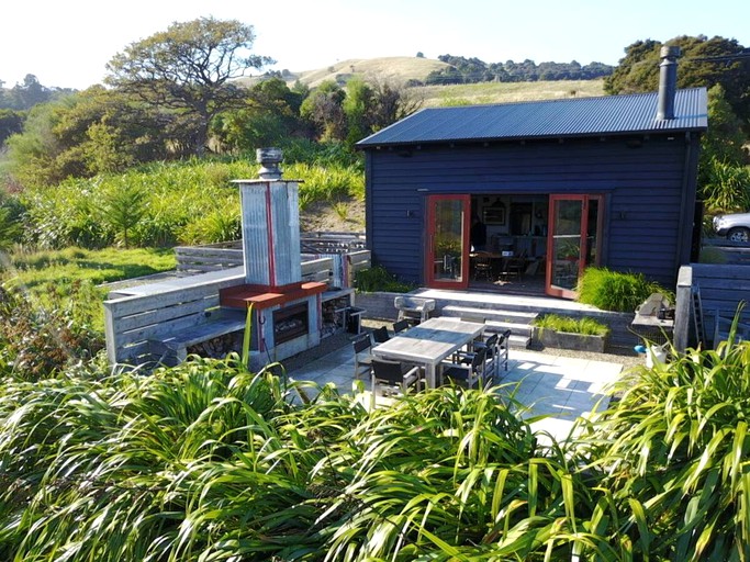 Cabins (Akaroa, South Island, New Zealand)