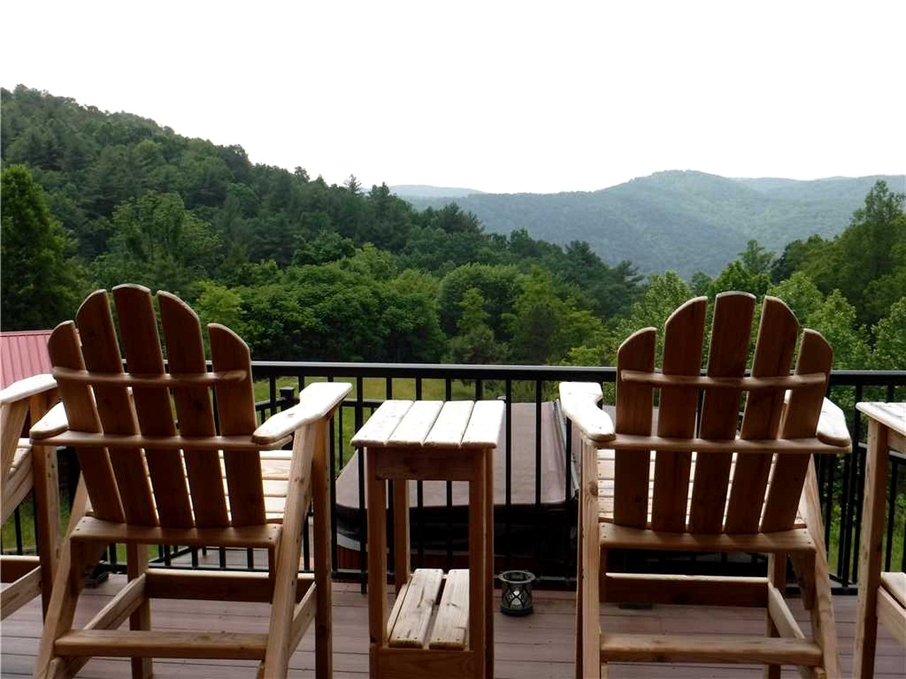 Cabin Ferguson, North Carolina Glamping Hub
