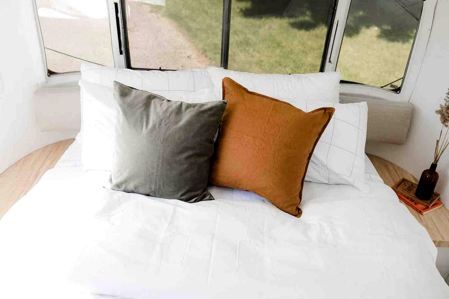Snug Airstream for Weekend Getaways from Toronto