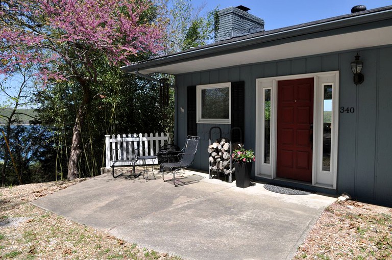 Enjoy a vacation in Arkansas in this cabin rental!