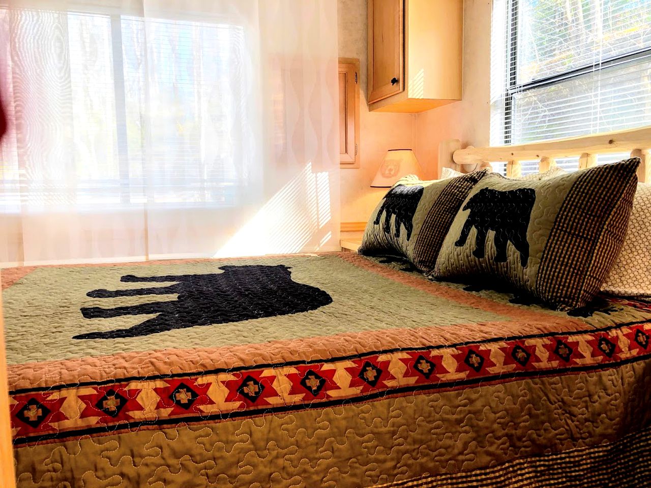 Romantic North Carolina Mountain Cabin for a Whittier Vacation