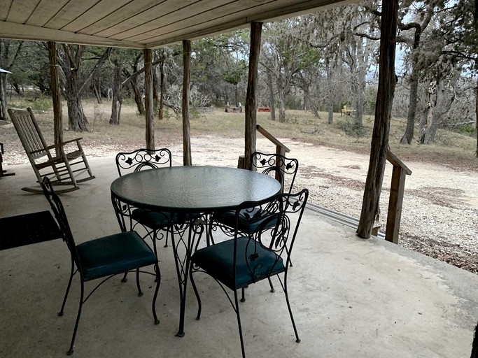 Cabins (Bandera, Texas, United States of America)