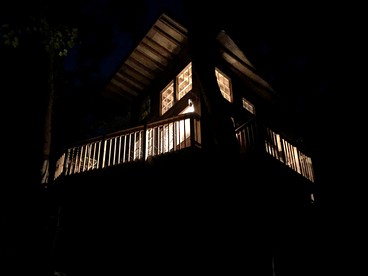 Magical Tree House Rental near Kansas City for Glamping in Missouri photo 4