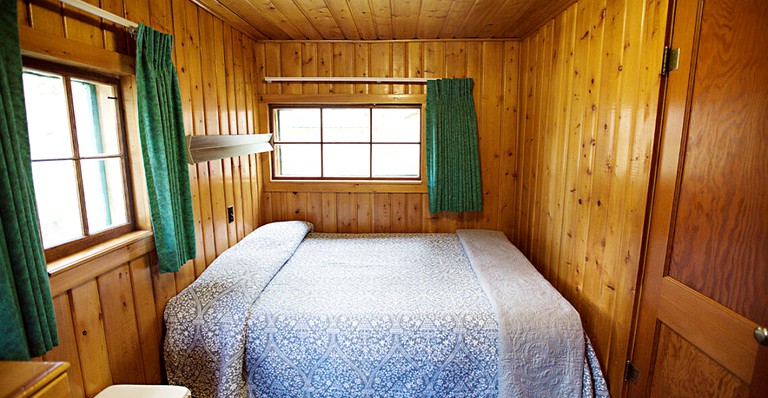 Cabins (Estes Park, Colorado, United States of America)