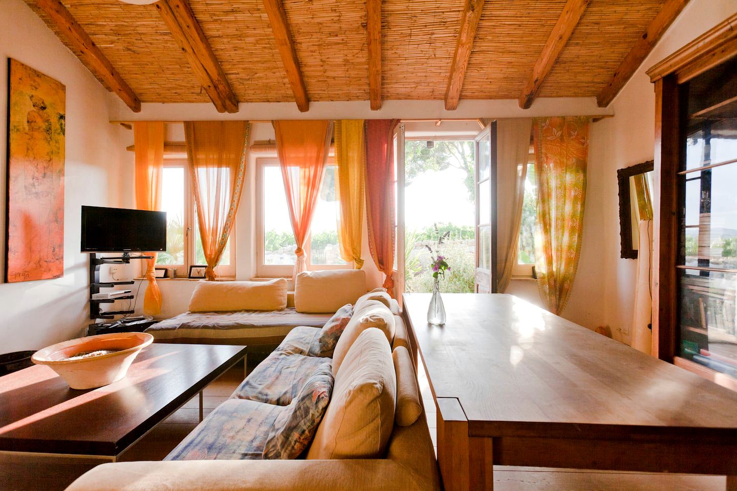 Beautiful Farmhouse Rental Perfect for Glamping near Barcelona