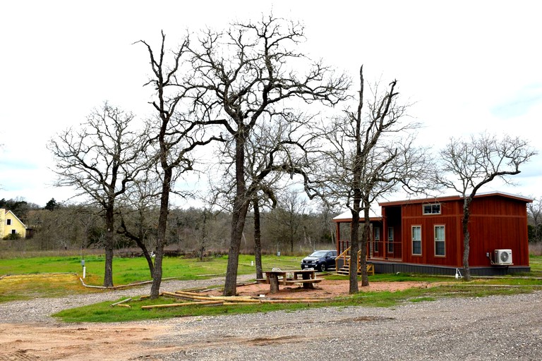 Tiny Houses (Cedar Creek, Texas, United States)