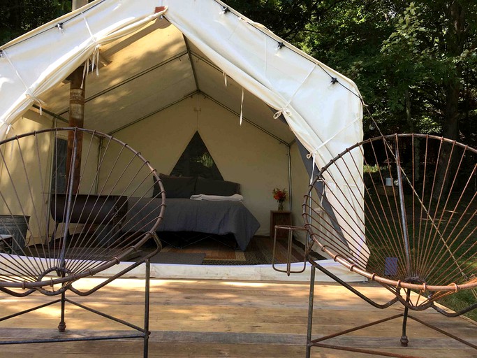 Safari Tents (Delhi, New York, United States of America)