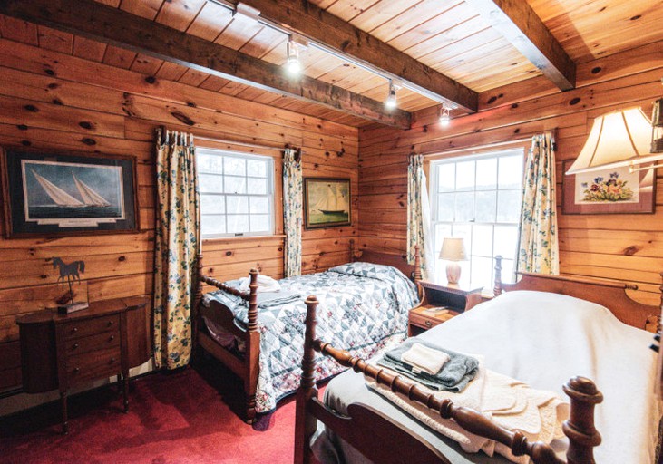 Ogontz Rustic Resort, Cabins 62989, Lyman, United States of America