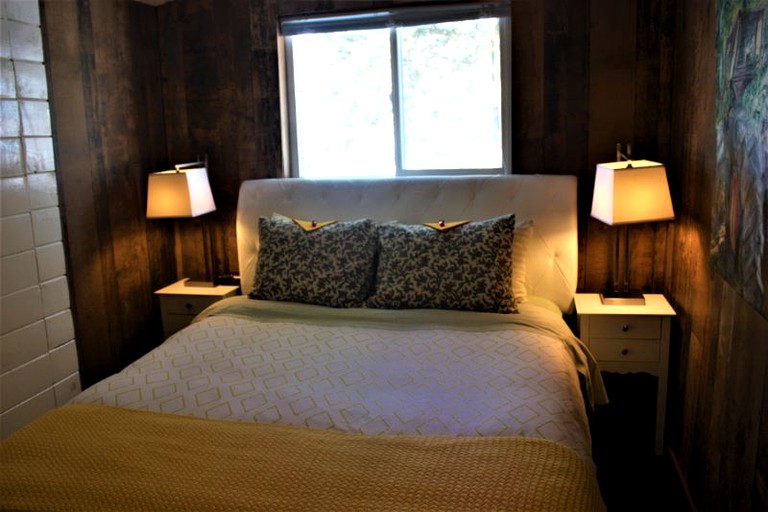 Cottages (Prince George, British Columbia, Canada)