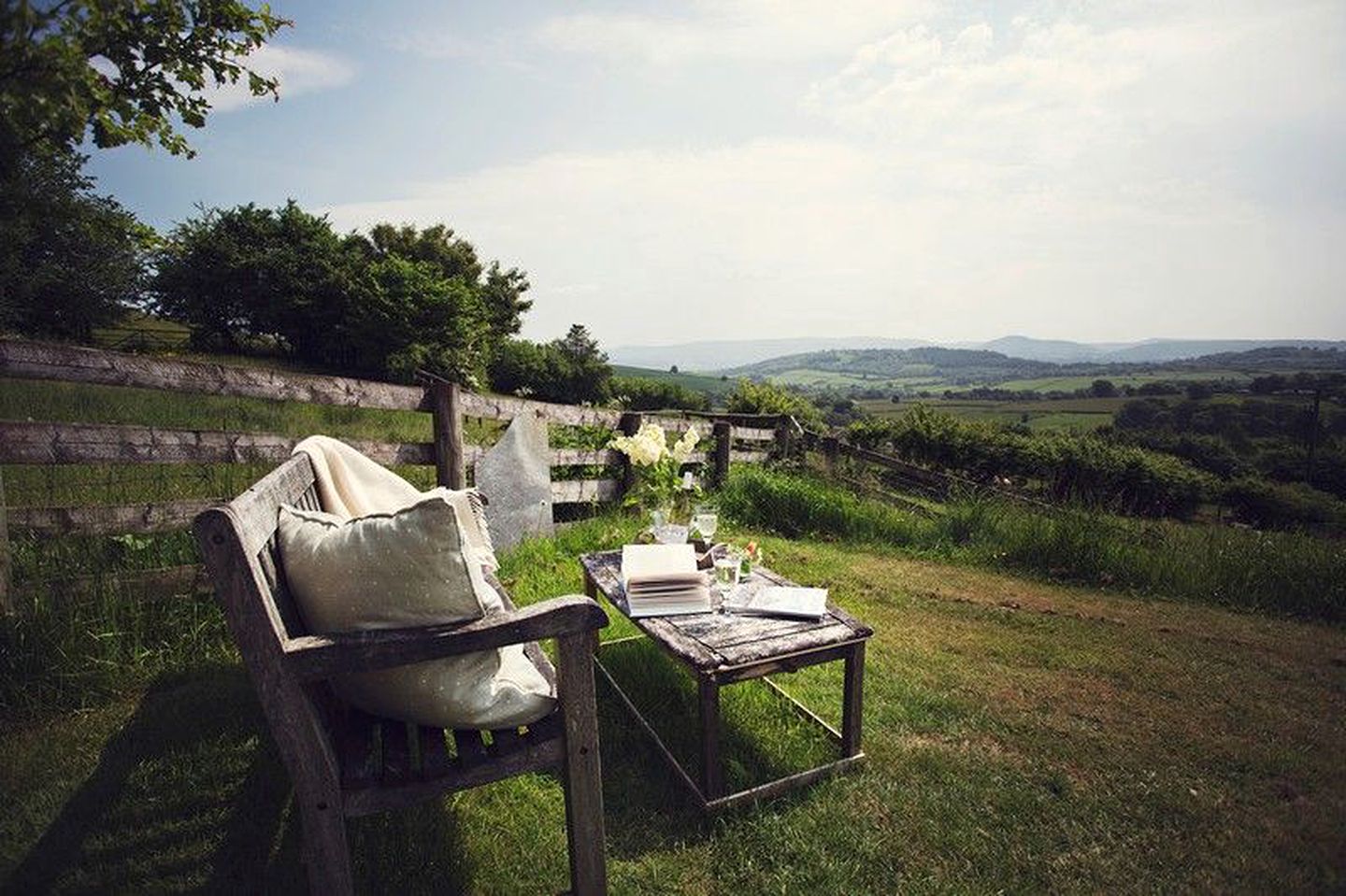 Cosy Shepherd's Hut for Two to Go Glamping in Wales