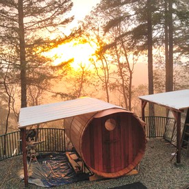 Unique Glamping Accommodation with Hot tub and Sauna Access in Garden Bay, British Columbia - Photo 3