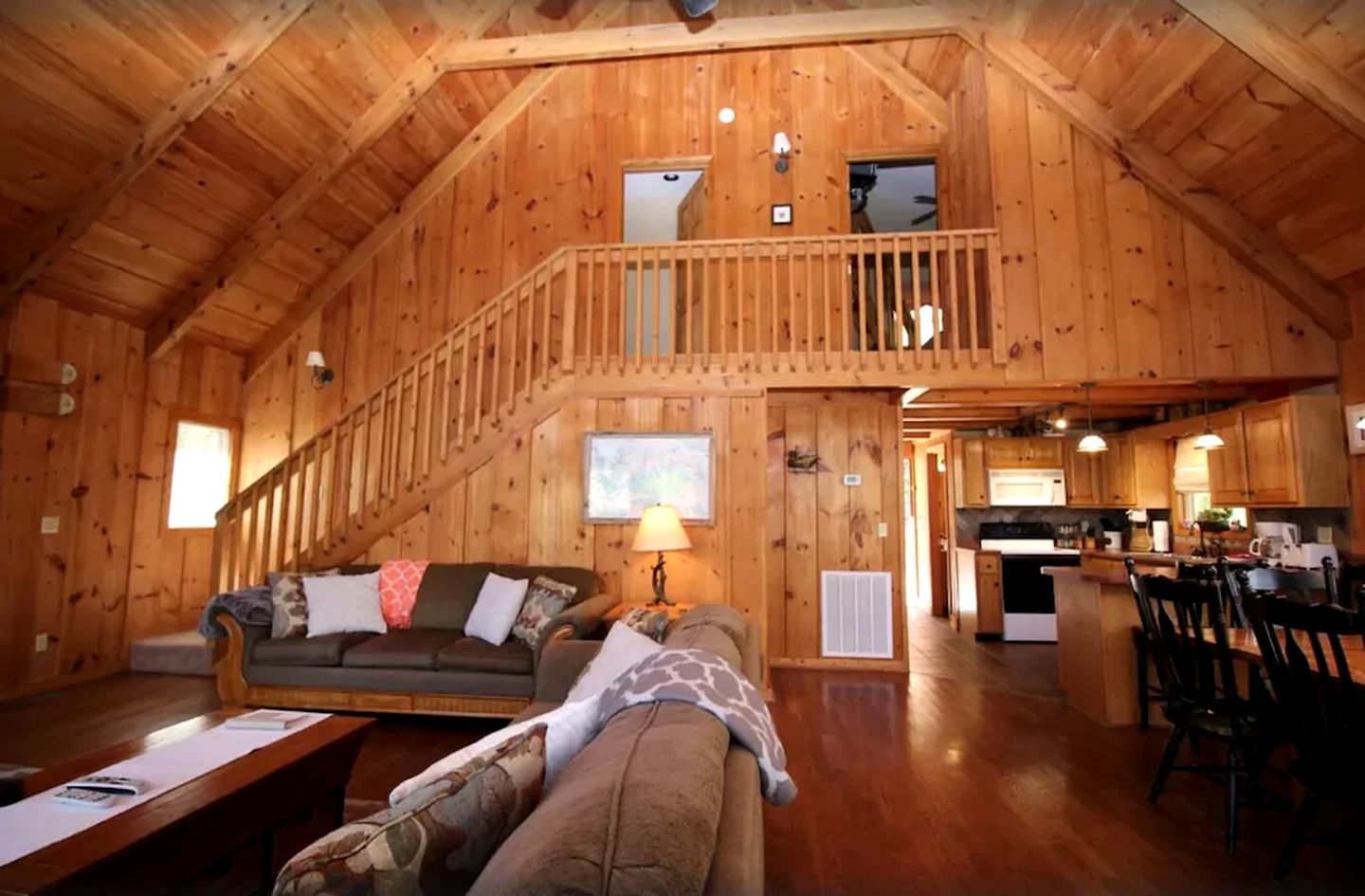 Regal Tennessee Retreat with a Dock on the Shores of Norris Lake