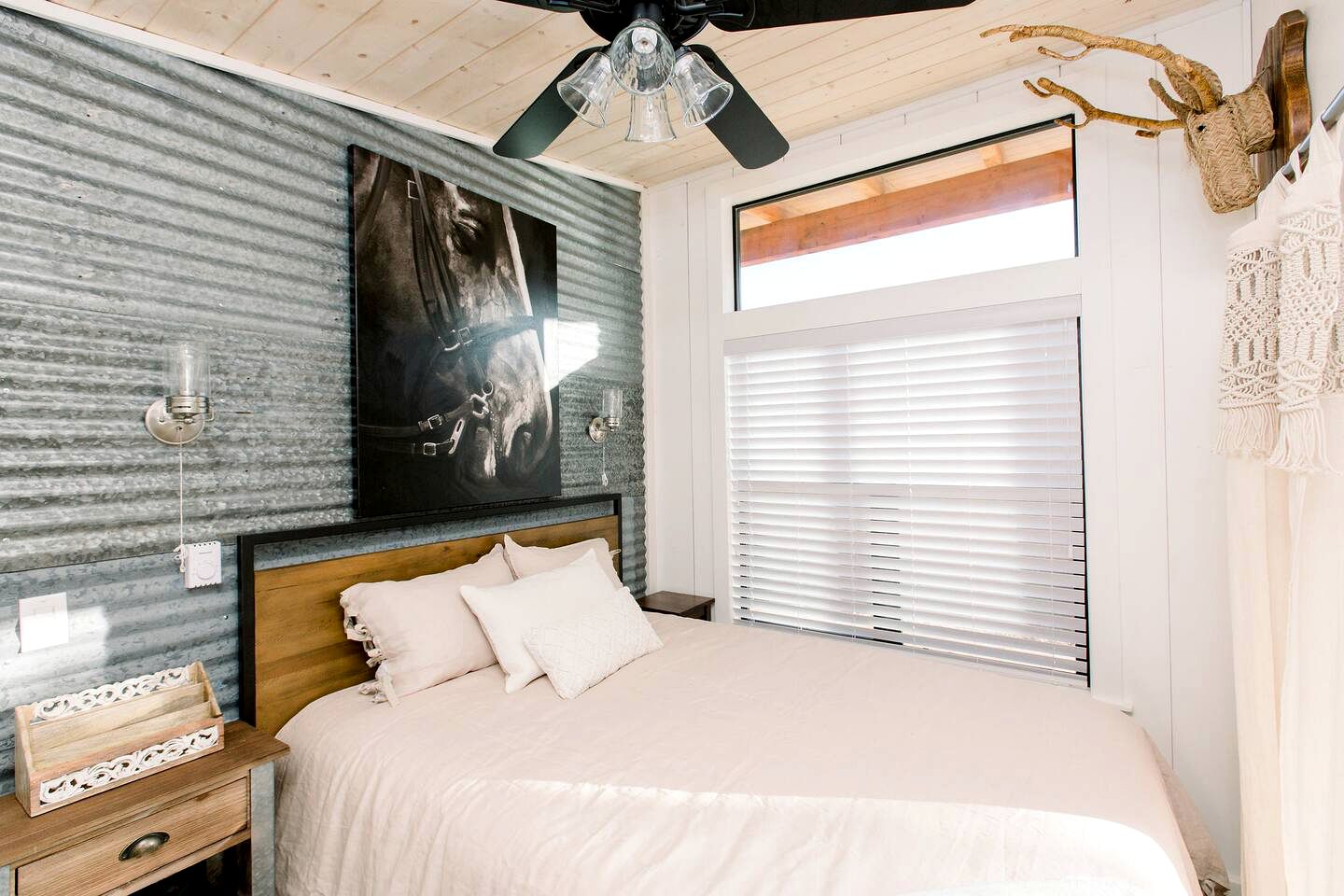 Stunning Paso Robles Cabin for Vineyard Glamping in California