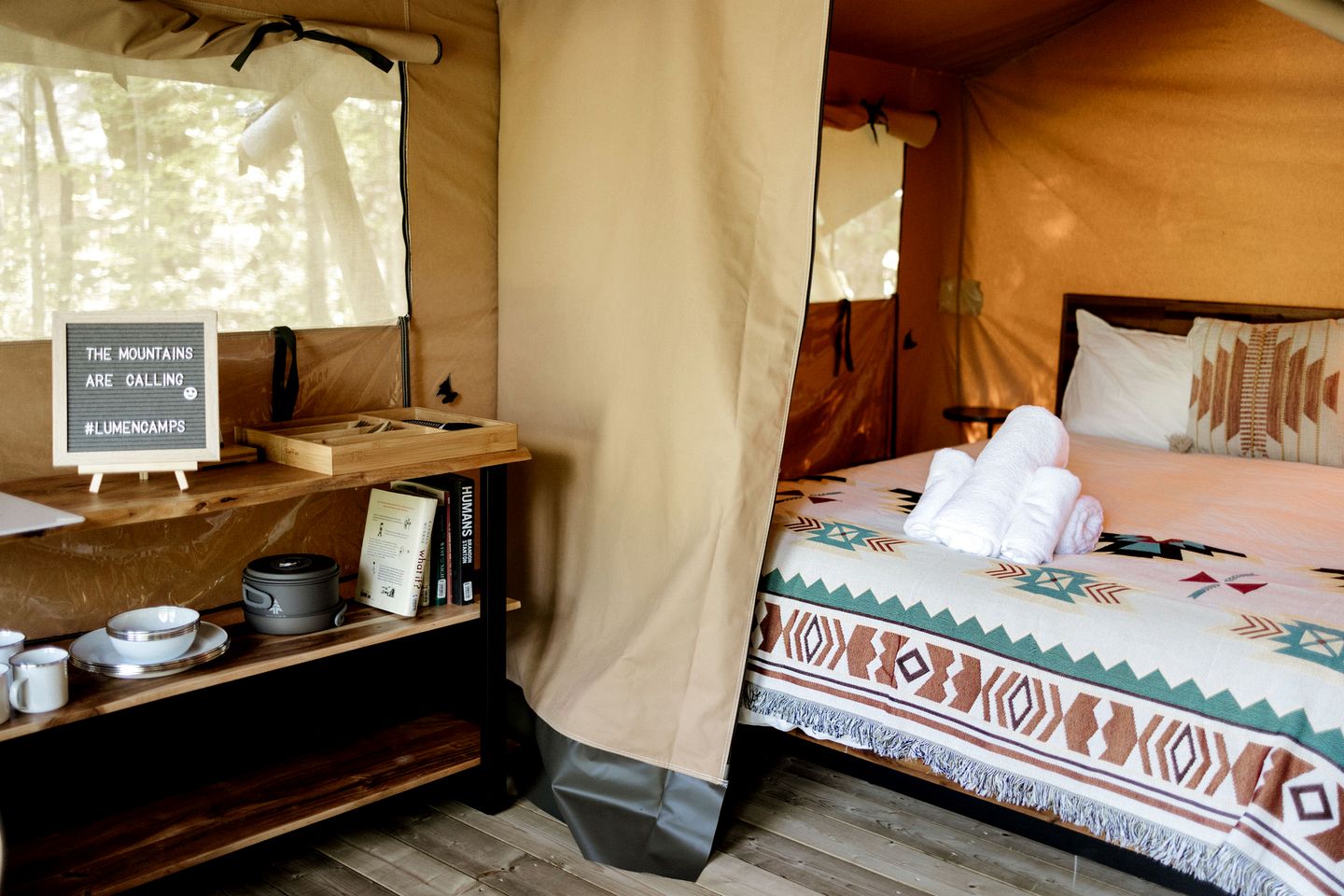 Secluded Safari Tent with Amazing Lakefront Vistas, Sauna and Barbecue in North Woodstock, New Hampshire