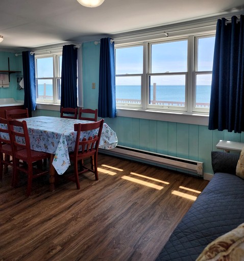 Cottages (United States of America, North Truro, Massachusetts)