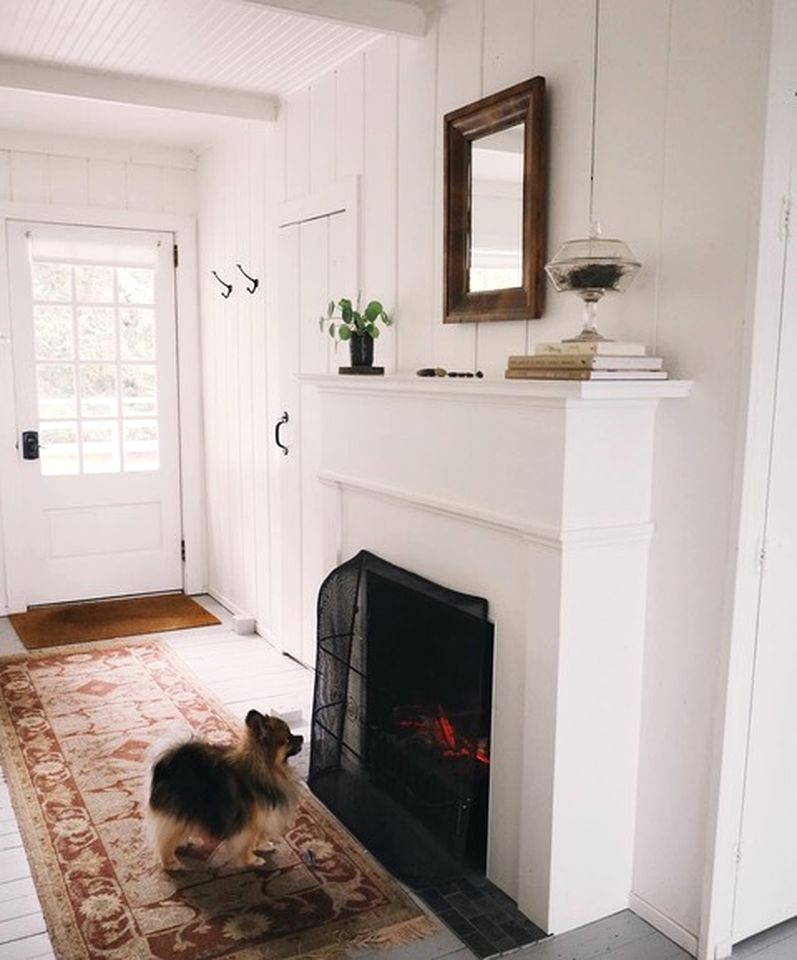 Charming Pet-Friendly A-Frame Studio with Breathtaking Mountain Views in Hood River County, OR