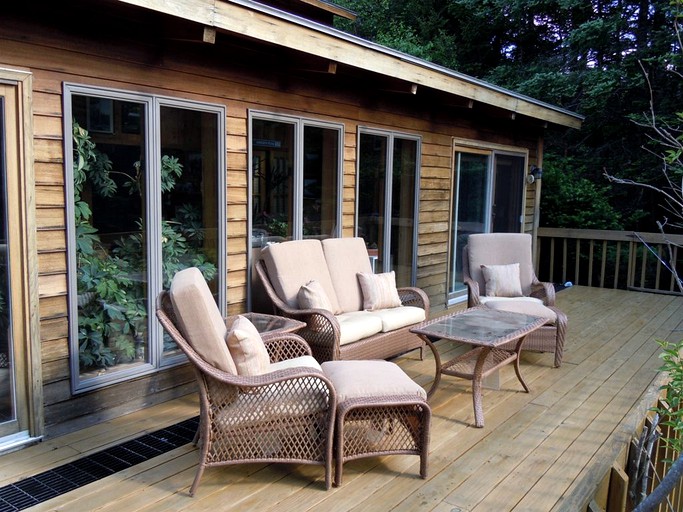 Cabins (West Dover, Vermont, United States)