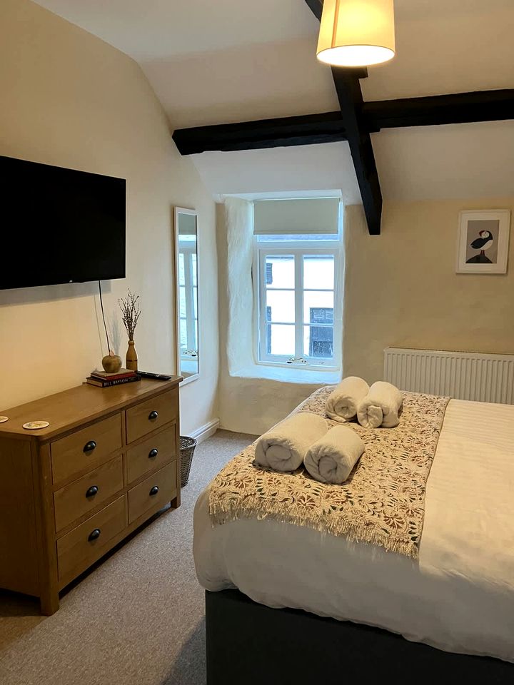 Incredible Cottage with Hot-tub in Pembrokeshire, Wales