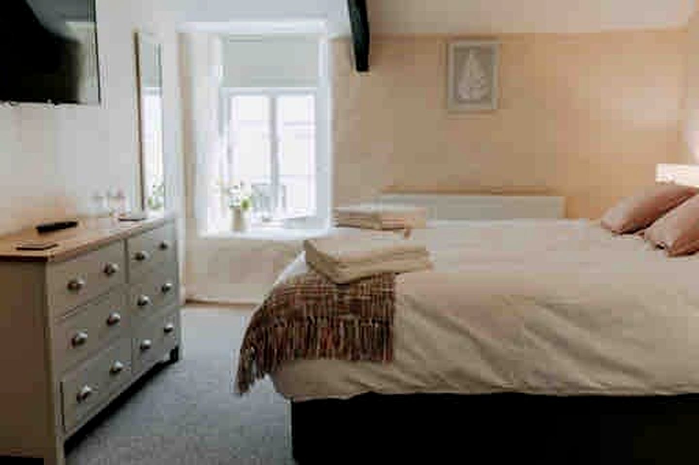 Incredible Cottage with Hot-tub in Pembrokeshire, Wales