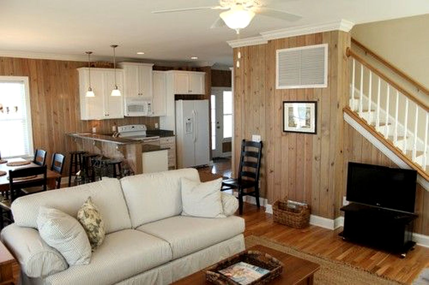 Beachfront Cottage with Pool near Intracoastal Waterway in Holden Beach, North Carolina