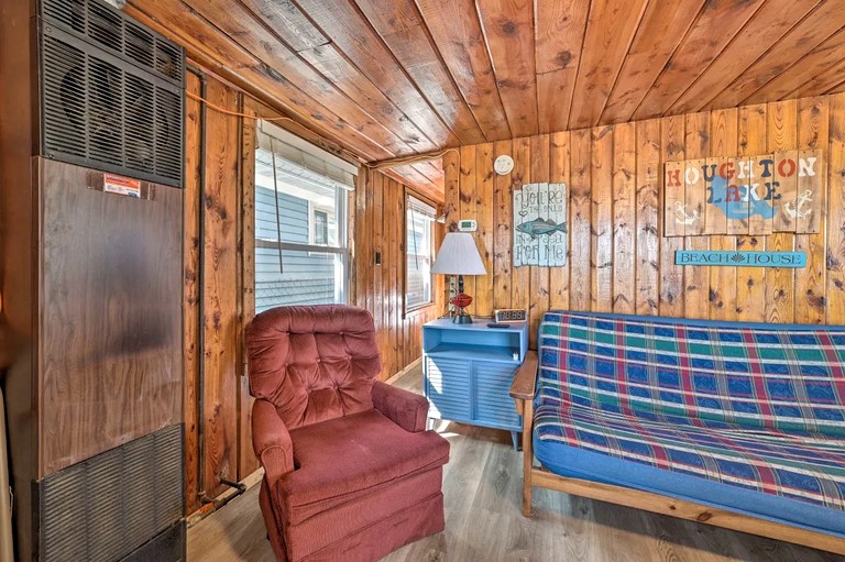 Cabins (United States of America, Houghton Lake, Michigan)