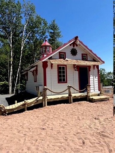 Quaint Loft Cabin with Luminous Spaces in Bayfield, Wisconsin | Cabins (Bayfield, Wisconsin, United States of America)