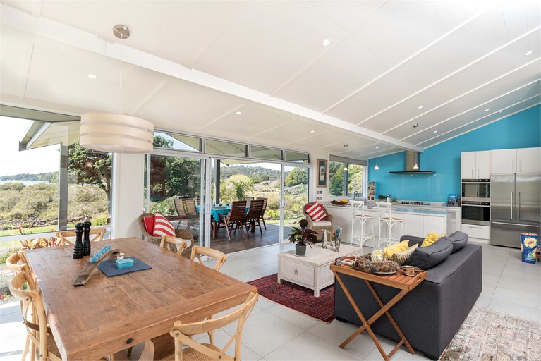 Beach Houses (Kerikeri, North Island, New Zealand)