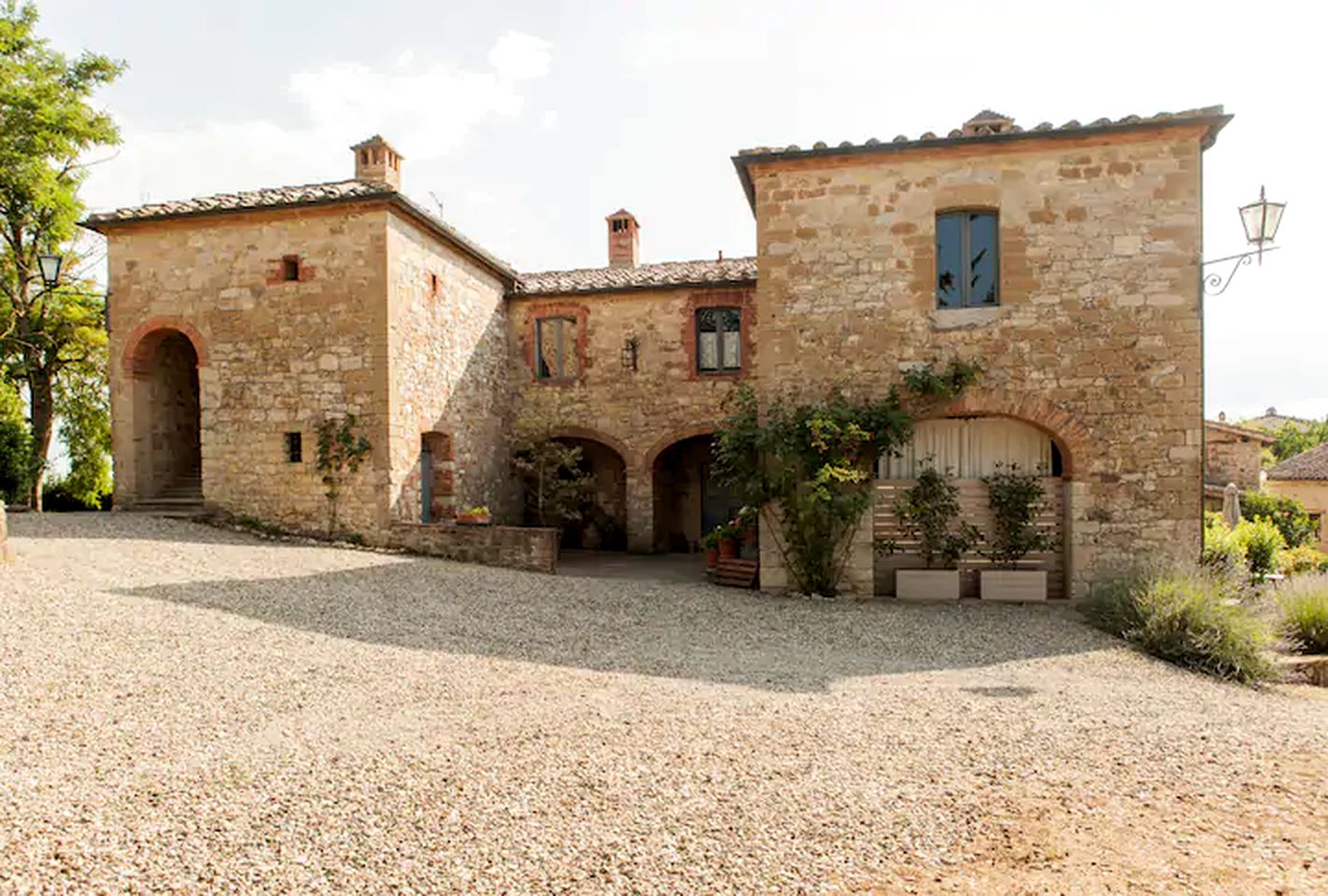 Fabulous Tuscany Holiday Rental with a Pool and Jacuzzi