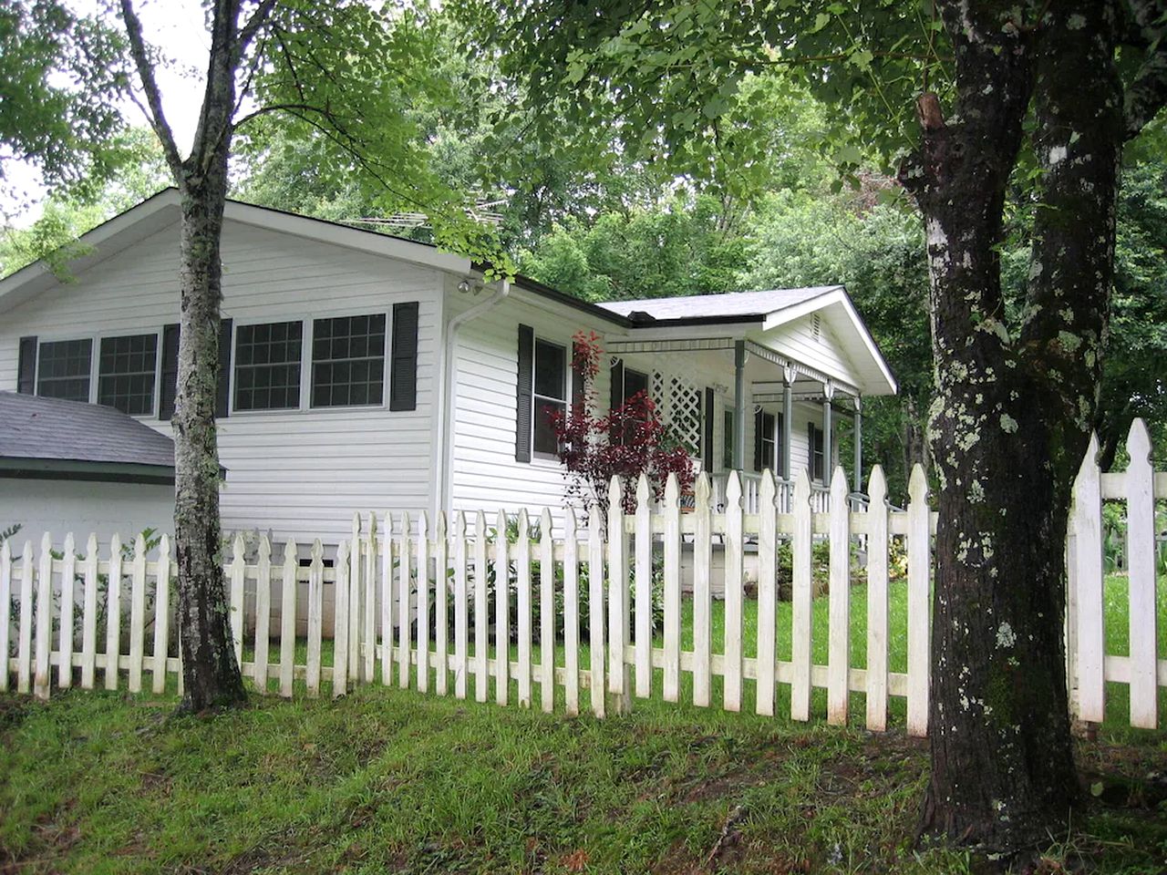 Lovely South Carolina Vacation Rental at Lake Jocassee